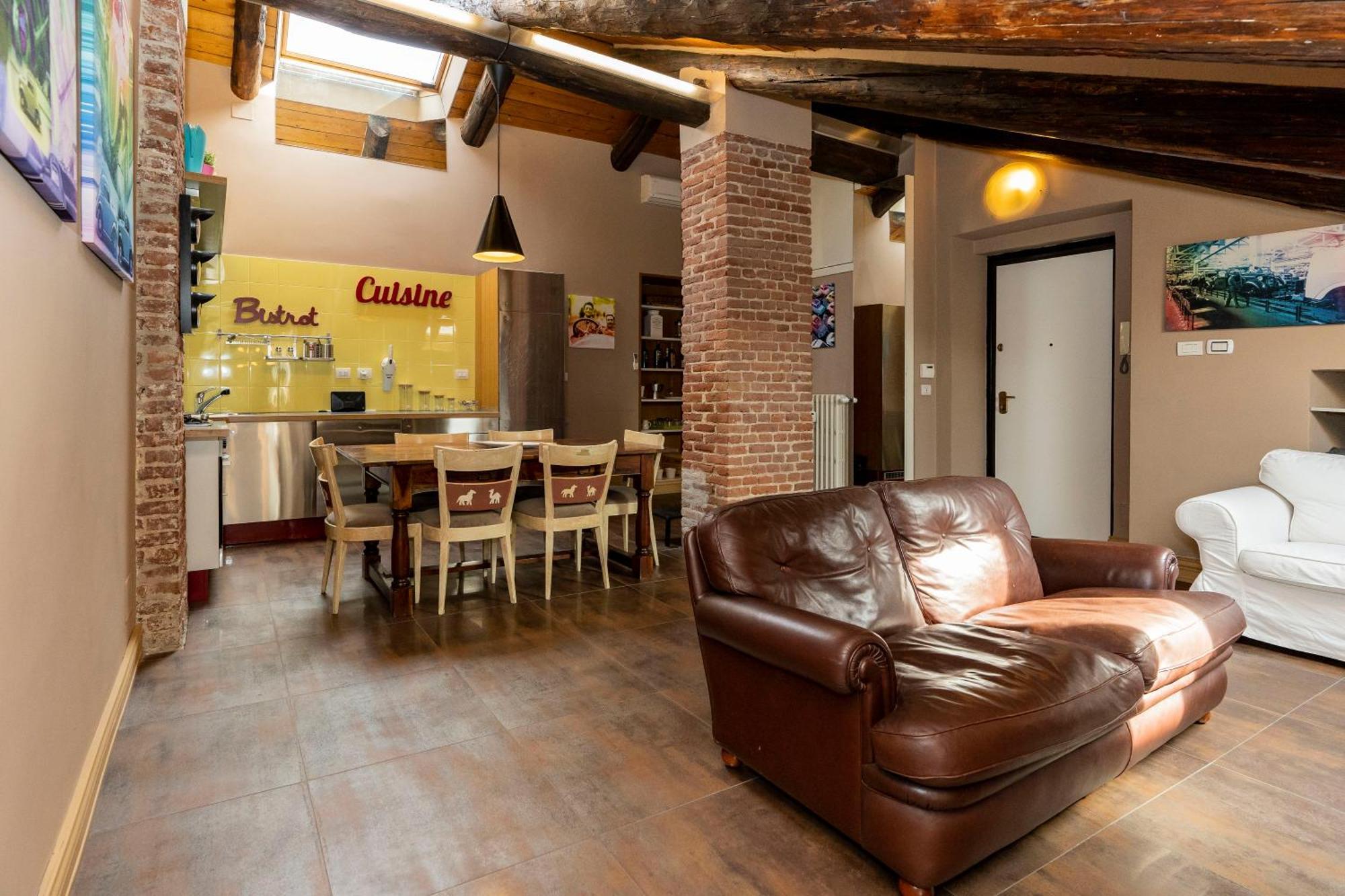 Apartamento Attico Vicino Stazione Turín